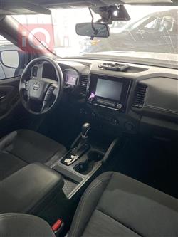 نيسان فرونتر